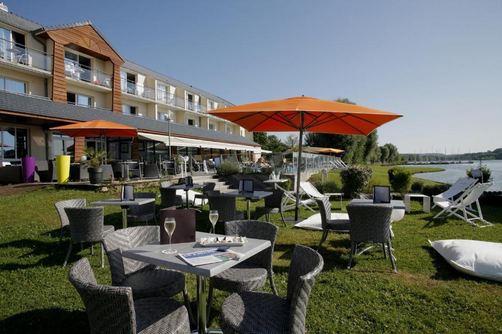 Hotel Du Golf De L'Ailette, The Originals Relais Chamouille Eksteriør billede